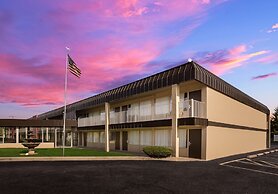 Red Roof Inn Reading