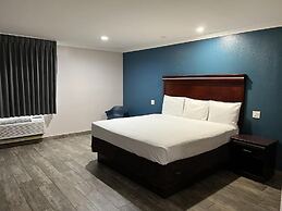 Super 8 by Wyndham Mesa Downtown Near Convention Center