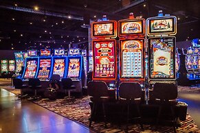 Medicine Hat Lodge, Resort, Casino, and Spa, Trademark Collection by W