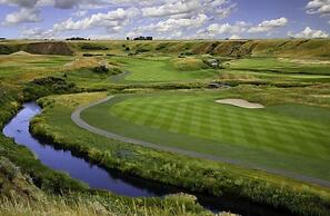 Medicine Hat Lodge, Resort, Casino, and Spa, Trademark Collection by W