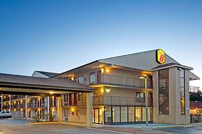 Super 8 by Wyndham Fredericksburg