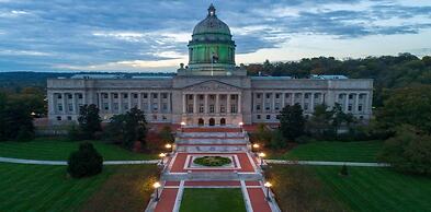 Days Inn by Wyndham Frankfort