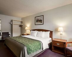 Rodeway Inn & Suites Cherokee On the River