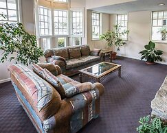 Rodeway Inn & Suites Cherokee On the River