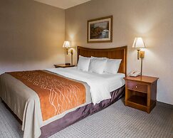 Rodeway Inn & Suites Cherokee On the River