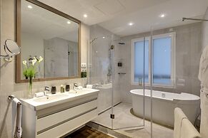 Melia Madrid Serrano