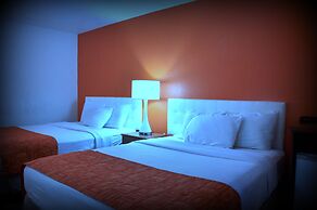 Howard Johnson by Wyndham Roseburg