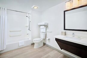 TownePlace Suites by Marriott Mississauga-Arpt Corp Ctr