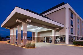 New Victorian Inn & Suites