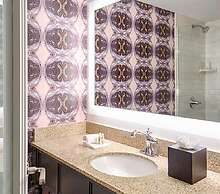 Holiday Inn FRENCH QUARTER-CHATEAU LEMOYNE by IHG