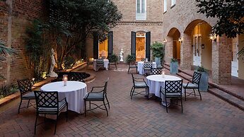 Holiday Inn FRENCH QUARTER-CHATEAU LEMOYNE by IHG