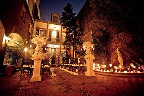 Holiday Inn FRENCH QUARTER-CHATEAU LEMOYNE by IHG