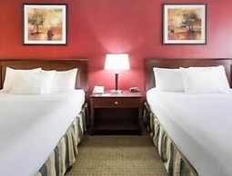 Ramada by Wyndham Bettendorf