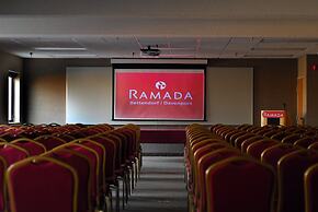Ramada by Wyndham Bettendorf