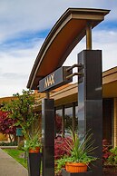 Mirabeau Park Hotel & Convention Center