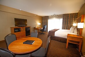 Mirabeau Park Hotel & Convention Center