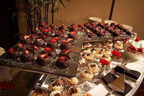 Mirabeau Park Hotel & Convention Center