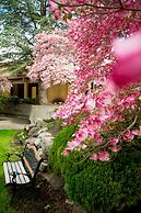 Mirabeau Park Hotel & Convention Center