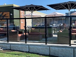 Delta Hotels by Marriott Sault Ste. Marie Waterfront