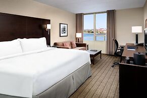 Delta Hotels by Marriott Sault Ste. Marie Waterfront