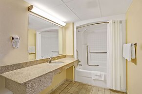 Days Inn by Wyndham Clarksville TN
