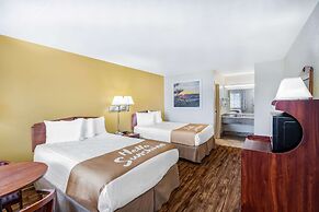 Days Inn by Wyndham Clarksville TN