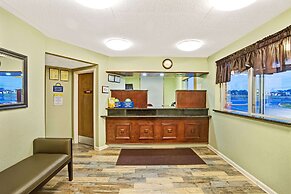 Days Inn by Wyndham Clarksville TN