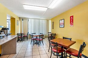 Econo Lodge Rolla I-44 Exit 184 Near Missouri University of Science an