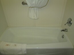 Bellevue Hotel & Suites