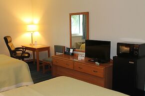 Days Inn & Suites by Wyndham Bridgeport - Clarksburg