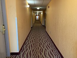 Days Inn & Suites by Wyndham Albany