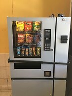 Tree Inn & Suites Albuquerque.