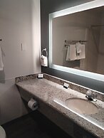 Quality Inn & Suites Wilsonville