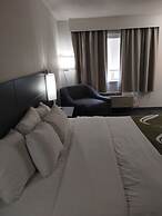 Quality Inn & Suites Wilsonville