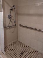 Quality Inn & Suites Wilsonville