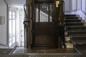 Hôtel Bradford Elysées – Astotel