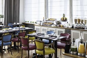 Hôtel Bradford Elysées – Astotel