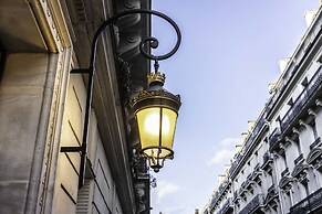 Hôtel Bradford Elysées – Astotel