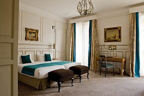 Hôtel Bradford Elysées – Astotel