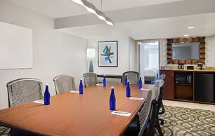 Embassy Suites by Hilton Orlando International Dr Conv Ctr