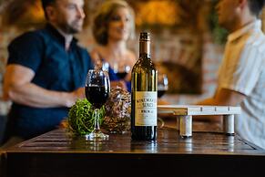 Thousand Hills Golf Resort