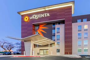 La Quinta Inn & Suites by Wyndham Lubbock West Medical Centr