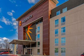 La Quinta Inn & Suites by Wyndham Lubbock West Medical Centr