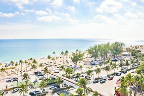 Bahia Mar Ft. Lauderdale Beach- a DoubleTree by Hilton Hotel