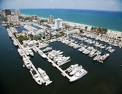 Bahia Mar Ft. Lauderdale Beach- a DoubleTree by Hilton Hotel