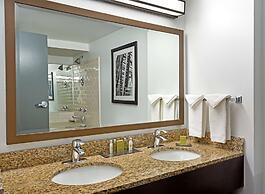 DoubleTree by Hilton Washington Meadow Lands Casino Area