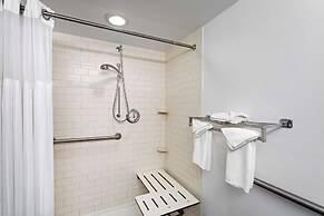 DoubleTree by Hilton Washington Meadow Lands Casino Area