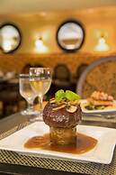 DoubleTree by Hilton Washington Meadow Lands Casino Area