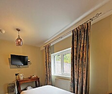 Shillingford Bridge Hotel