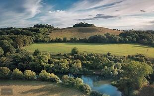 Shillingford Bridge Hotel